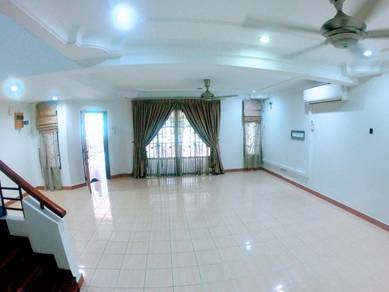 Nicely renovated two-storey 24'x80' terrace house, Subang Bestari