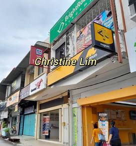 Ground floor shop lot at island Glades, Gelugor