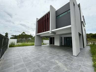 Seri Austin Heights (3 Storey Bungalow Corner)