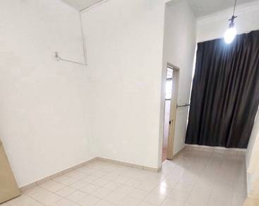 BOOKING 1K🔥 ENDLOT GROUND FLOOR Lagenda Mas Townhouse Cheras
