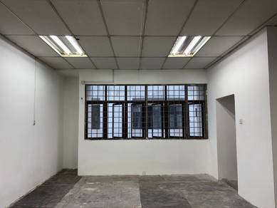 Sec 8, kota Damansara Office For Let