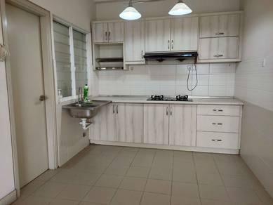 TTDI Adina 2R2B Partly Furnished 2CP beside Lotus Sek 13 Shah Alam