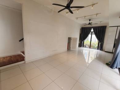 Avira Medini Iskandar Double Storey Terrace