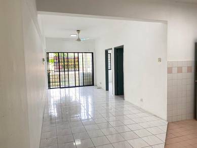 Ground Floor, Pangsapuri Perdana at Seksyen 13, Shah Alam