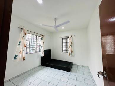 WALK UP CORNER LOT Flat Cheras Utama, Taman Cheras Utama