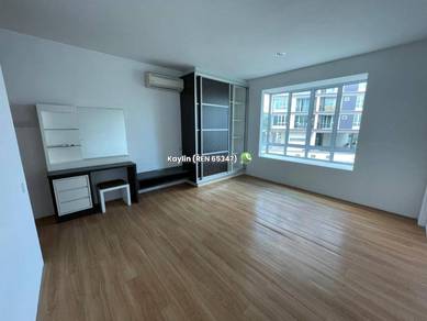 3 Bedrooms at The Ryegates opposite airport for Sale