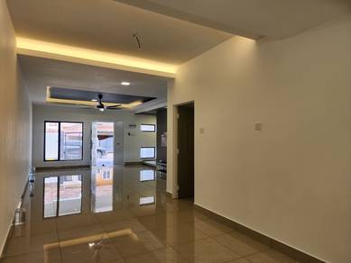 Bandar Mahkota Cheras Sek 3 New Renovated Freehold Double Storey House