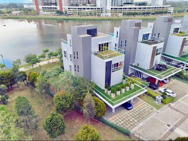 4 Storey Bungalow House LAKEFRONT VILLA, CYBERJAYA