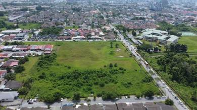 Arang Road 1.06 Acres BELOW VALUE Mixed Zone Land