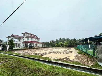 TANAH LOT BANGLO DI TENGAH RPT Desa Seri Bayu Gelung Pepuyu Bota Perak