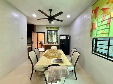 NON BUMI LOT, CHEAPEST 3 Storey Semi D Taman Taming Mutiara, Kajang