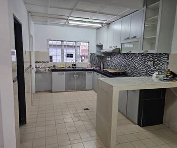 Bandar mahkota cheras 2 storey terrace 4room partial furnished
