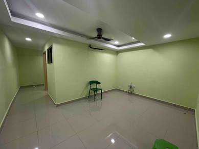 Double storey terraced house for rent (Taman usaha jaya) kepong