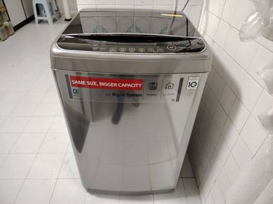 SS 18 Subang Jaya Double Storey Near LRT Fully Furnished To Let