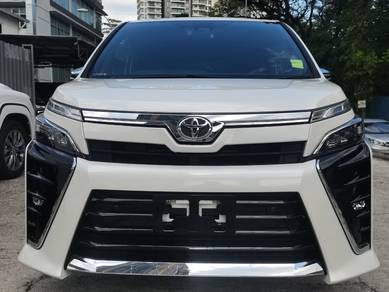 Toyota VOXY 2.0 KIRAMEKI 2