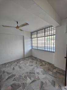 Majestic Height Paya Terubong 700sqft Renovated with Marble Flooring