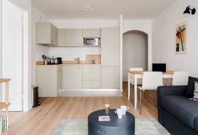 Near KDCC | Got 2 carpark *RM1k/month 2R* 5min Elmina & Walk to School