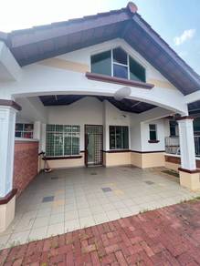 Bukit impian Skudai Kempas Tropika Dato Single Storey House For RENT