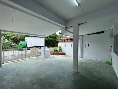 Single storey house nearby sentosa KFC klang 3room1bath with 1 aircond