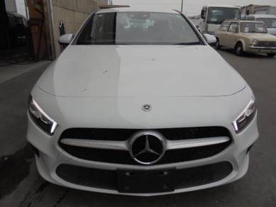 (recon+20k km) Mercedes Benz A180 1.3 STYLE