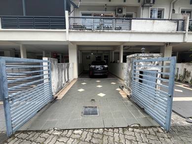 Two Storey Townhouse Ariza Garden Villa, Taman Raintree, Batu Caves