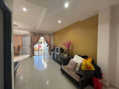 Freehold 2 Storey House Tmn Jati Batu Berendam Prime Location 18 X 60