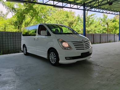 Hyundai GRAND STAREX 2.5 CRDi VGT (A) 11 SEAT