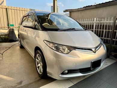 Toyota ESTIMA 2.4 8Seater