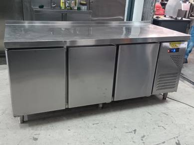 Used-3 Door Counter Chiller