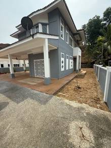 Bandar Springhill,Double Storey Bungalow House For Rent