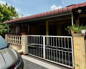 FULL LOAN DAN FACING OPEN 1 Storey Terrace Bandar Rinching Semenyih
