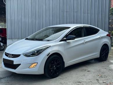 Hyundai ELANTRA 1.6 STANDARD SPEC (A)
