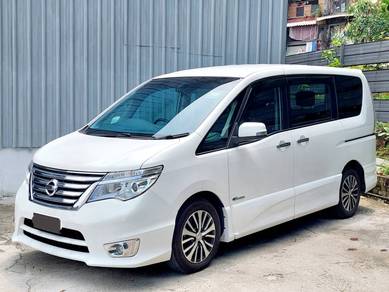 Nissan SERENA 2.0 S-HYBRID HIGHWAY STAR