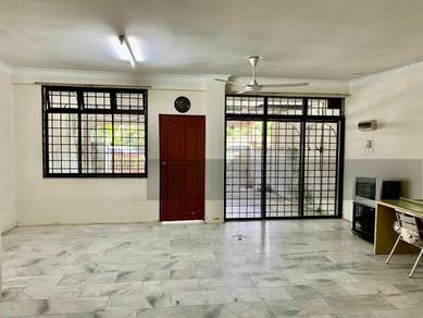 Sri Putri/ 2 Storey House/ For Sale