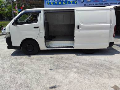 Toyota HIACE 2.5 (M) FACELIFT Panel Van