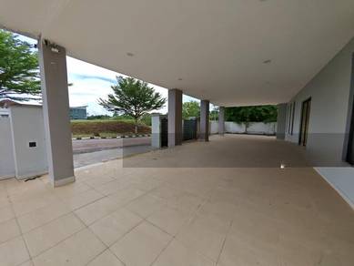 Seri Alam/ Bungalow House/ For Sale