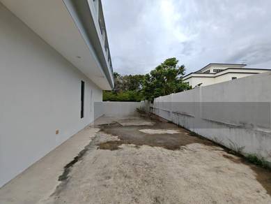 Seri Alam/ Bungalow House/ For Sale