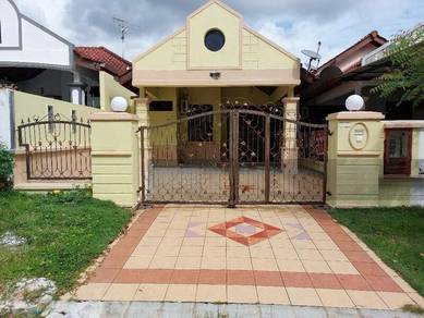 Pelangi Indah/ 1 Storey House/ For Sale