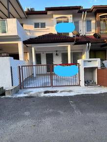 4 Bedrm Hse !! Seri Kembangan !! Near Playgrd !!