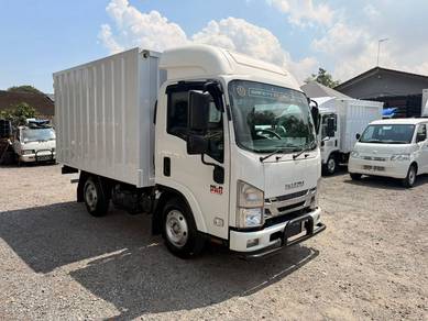 ISUZU Container Box 10'5ft - 2021