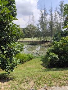 Freehold banglo lot at Saujana Impian Golf Course