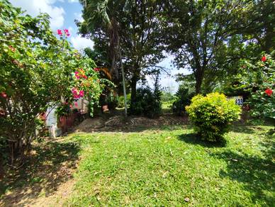 Good FengShui Freehold Banglo lot Saujana Impian Golf Course