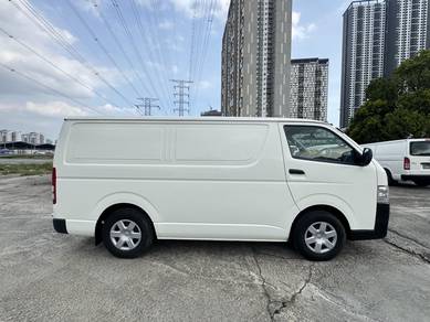 2020 Toyota HIACE 2.5 PANEL VAN - LOAN TINGGI