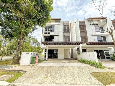 PUTRAJAYA CORNER LOT P14 3 Storey Duta Villa Presint 14 Putrajaya