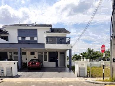 Simfoni Perdana Townhouse Puncak Alam 1200sqft GOOD CONDITION NEW