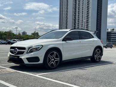 Mercedes Benz GLA250 4MATIC (CBU) 2.0 (A)