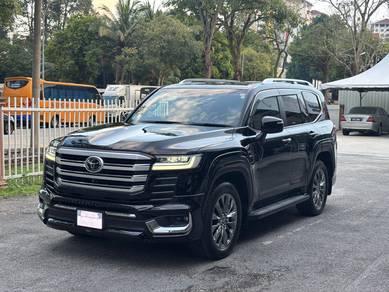 ToyotaLANDCRUISER 3.5ZX FULSPEC*BLACKINTERIOR