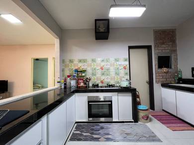 RENOVATED 🔥🔥 Blok Merbau Desaminium Rimba Apartment Seri Kembangan