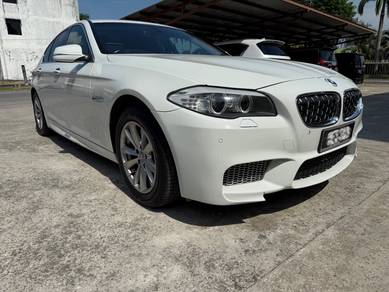 Bmw 523i Limousine 2.5 A)
