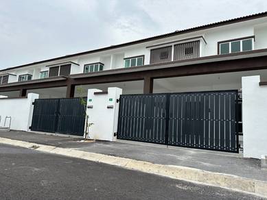 newly completed 2 storey terrace hse in ipoh bercham , freehold